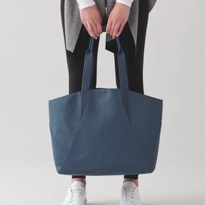 Lululemon Gym Bag Tote